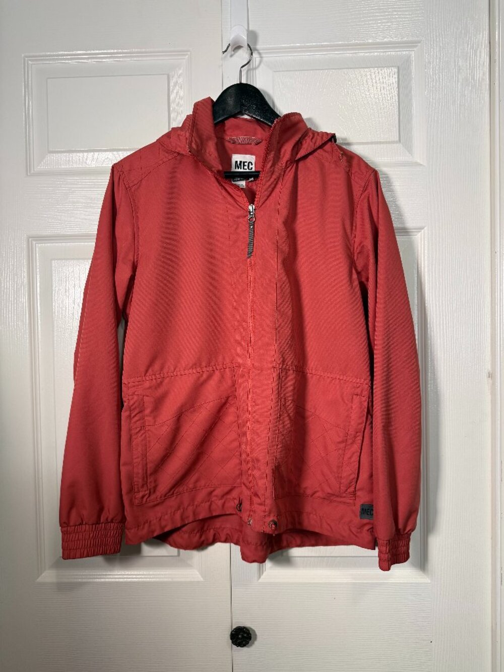 MEC Hooded Windbreaker Jacket Diamond Quilt Pocket Coral Pink Rust Women's M